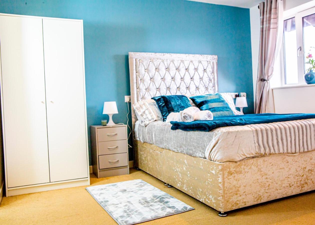 Wolverhampton City View Екстер'єр фото